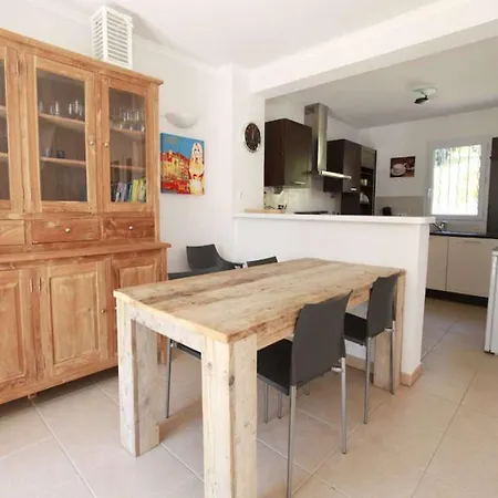 Luxurious In Les Issambres With Swimming Pool La Garonnette-Plage