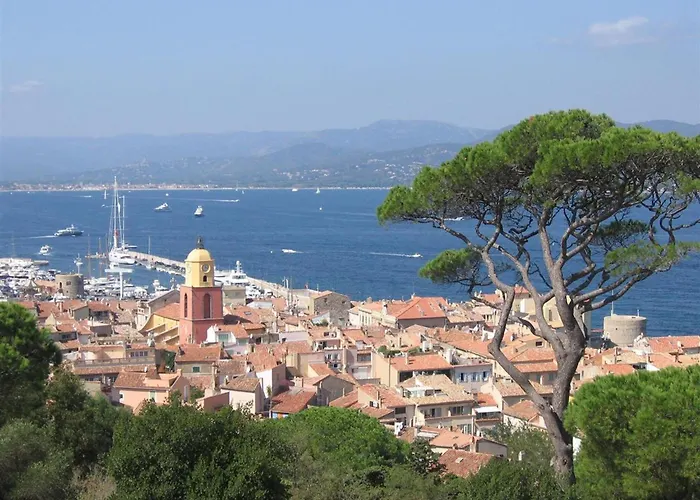 Family-friendly With Pool Nyaraló *